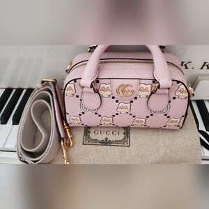 The Gucci X Pikarar VPink Shoulder Bag & Dust Ba stylish and Luxurious
